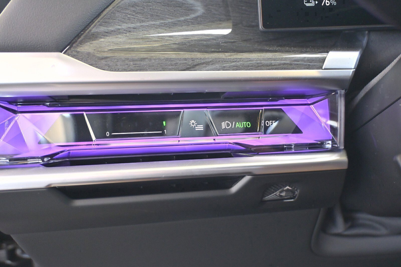 Used 2024 BMW i7 eDrive50 w/ M Sport Package image 25