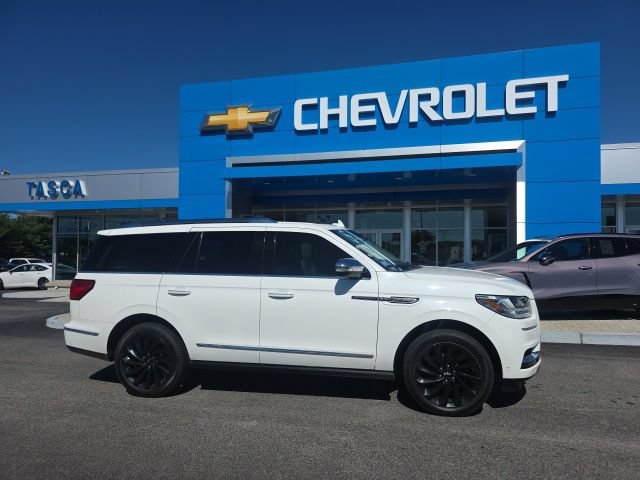 Used 2021 Lincoln Navigator Black Label AWD/4WD image 2