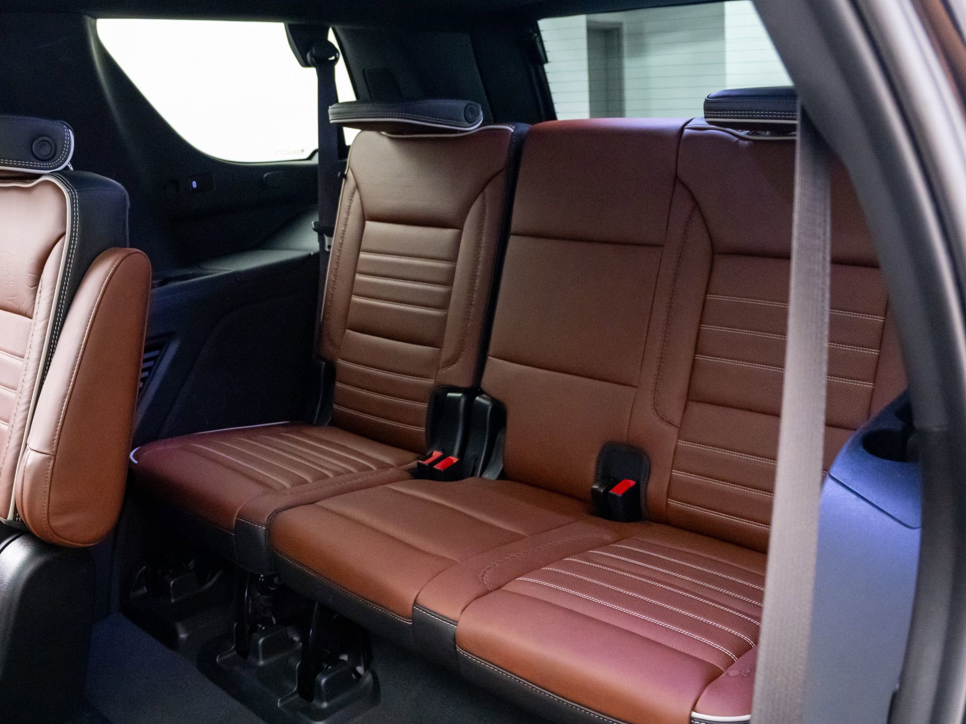Used 2023 GMC Yukon Denali Ultimate AWD/4WD image 19