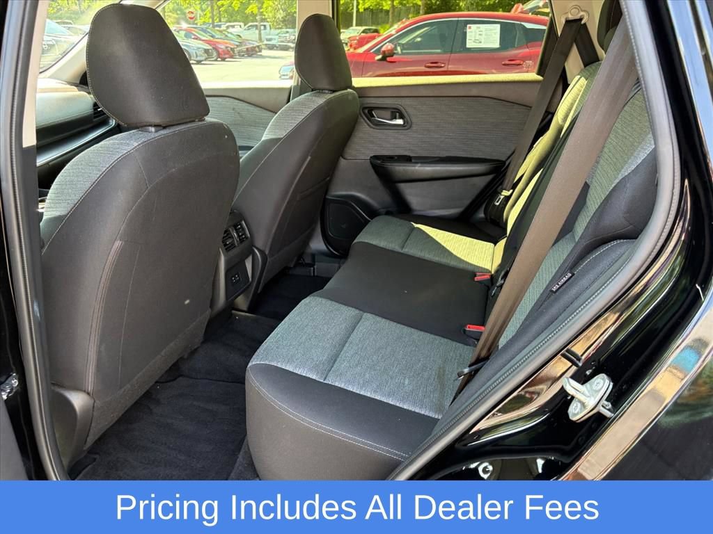 Used 2023 Nissan Rogue SV AWD/4WD image 22
