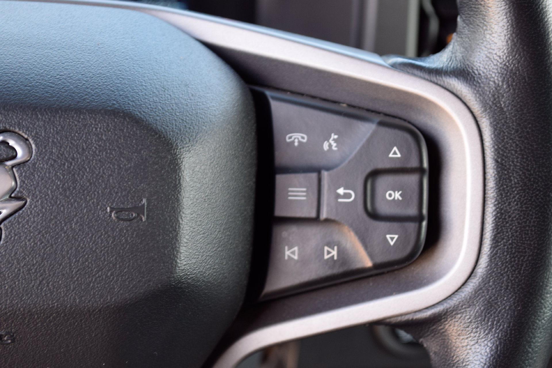 Used 2024 Ford Bronco Badlands AWD/4WD image 7