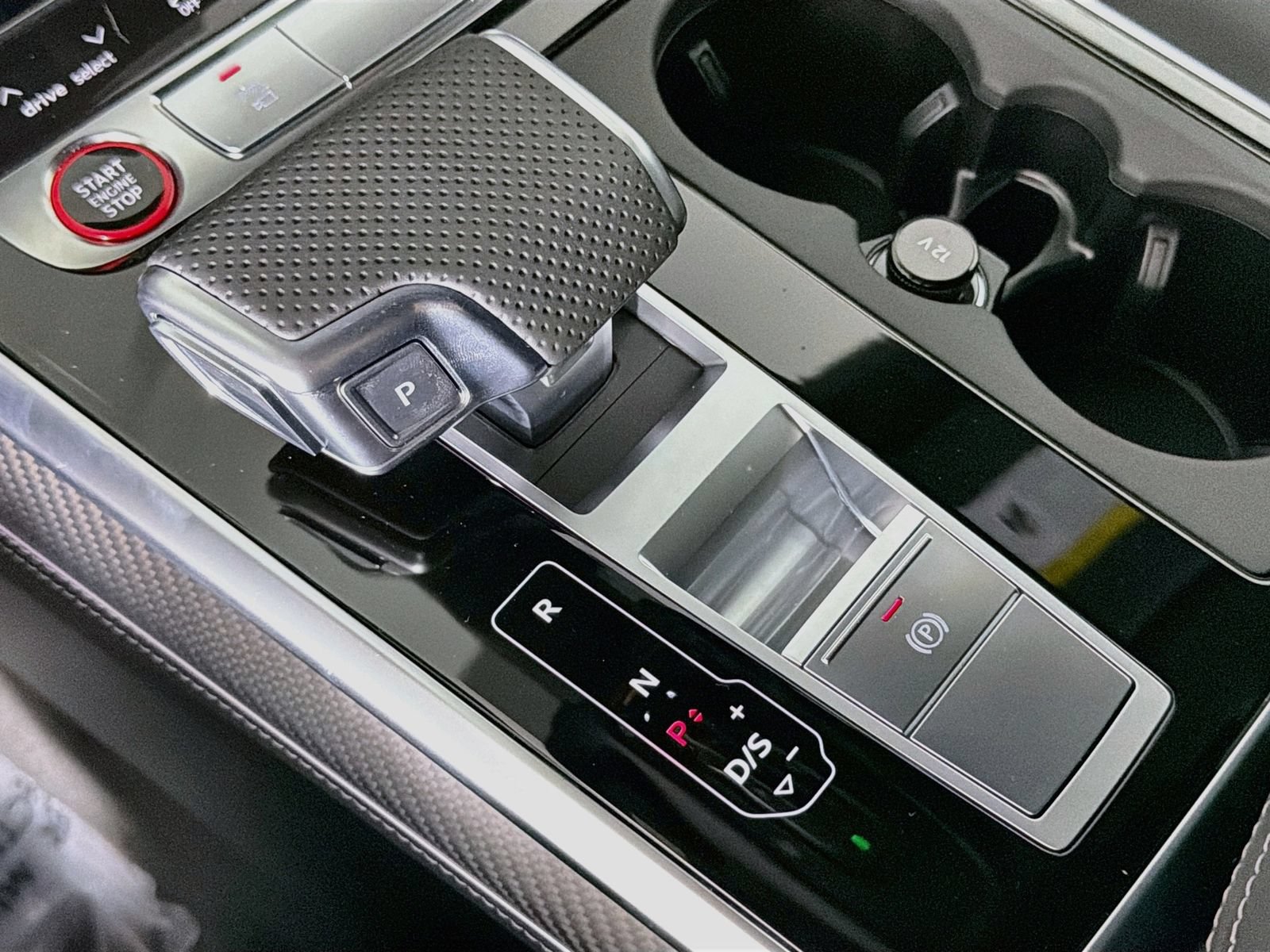 New 2026 Audi SQ8 Premium Plus AWD/4WD image 17