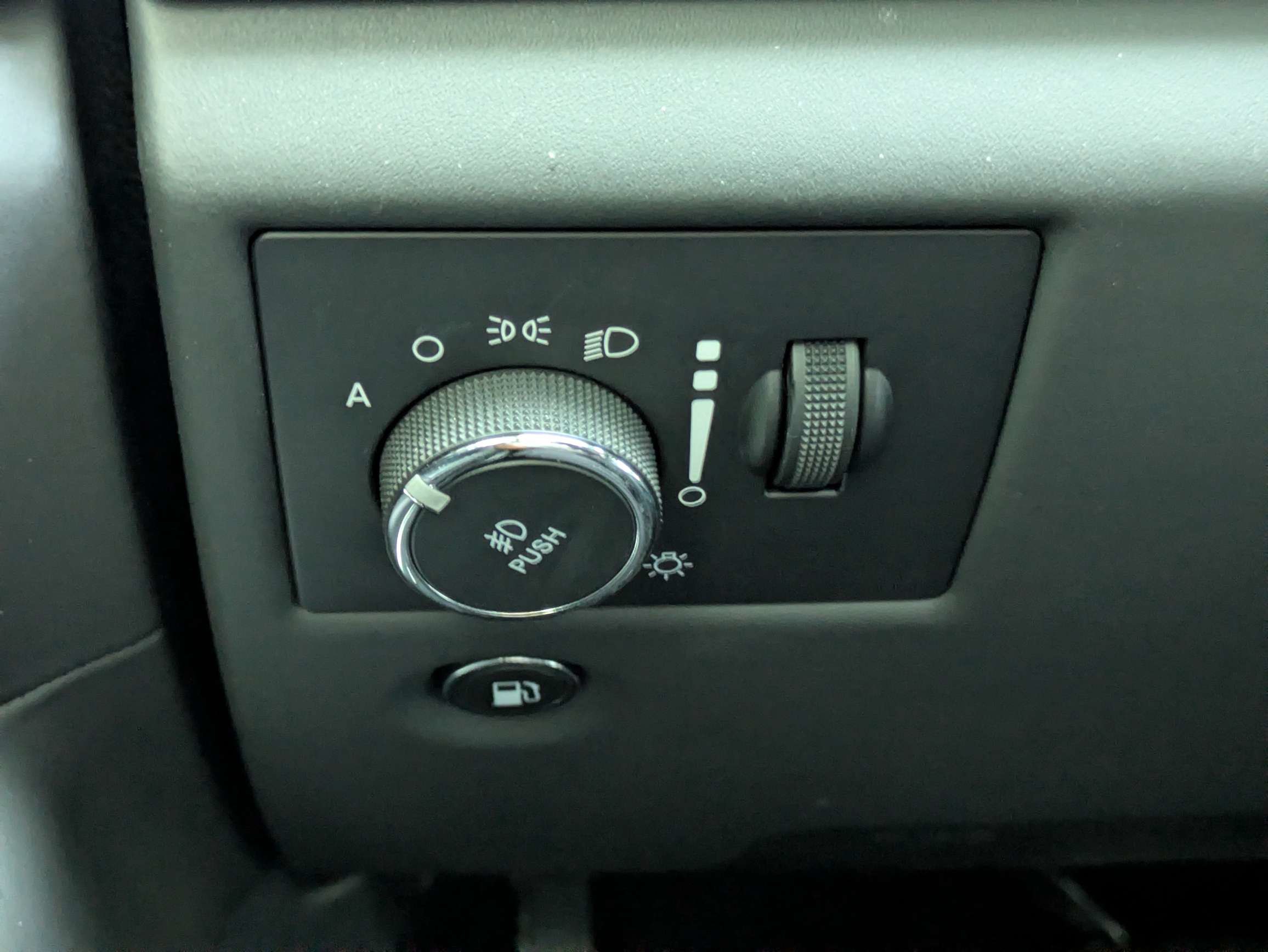 Used 2021 Jeep Grand Cherokee SRT AWD/4WD image 14