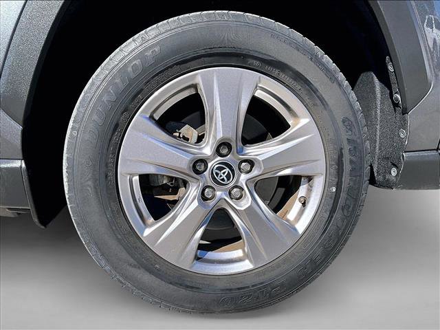 Used 2022 Toyota RAV4 XLE image 10