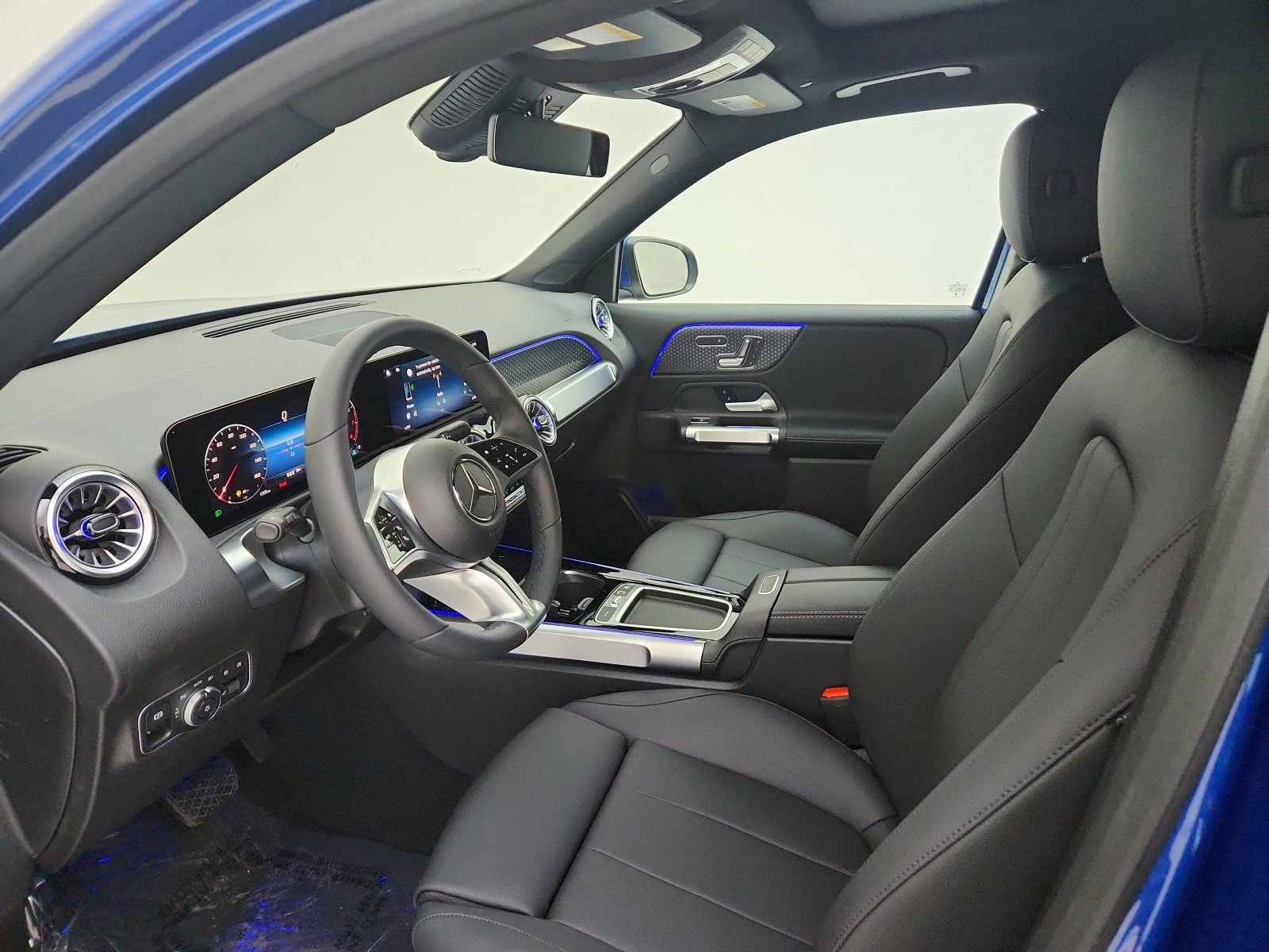 New 2025 Mercedes-Benz GLB 250 image 12