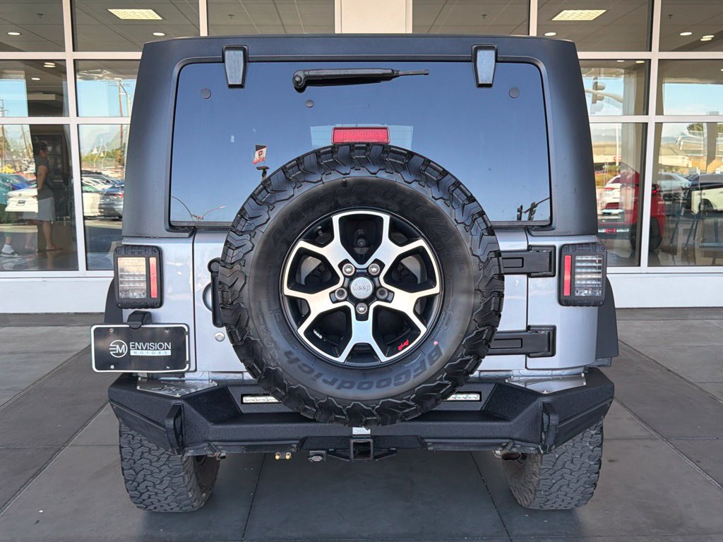 Used 2014 Jeep Wrangler Rubicon w/ Power Convenience Group AWD/4WD image 12