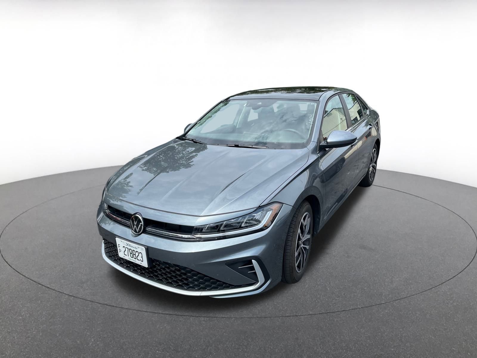 Used 2025 Volkswagen Jetta SE image 7