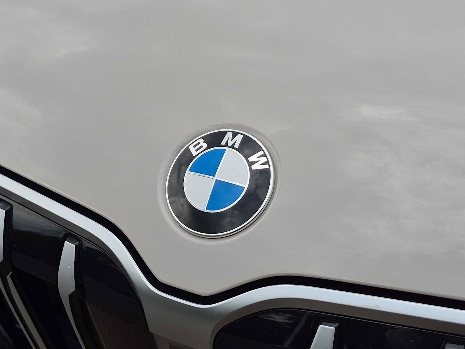 New 2026 BMW X1 xDrive28i w/ Technology Package AWD/4WD image 12
