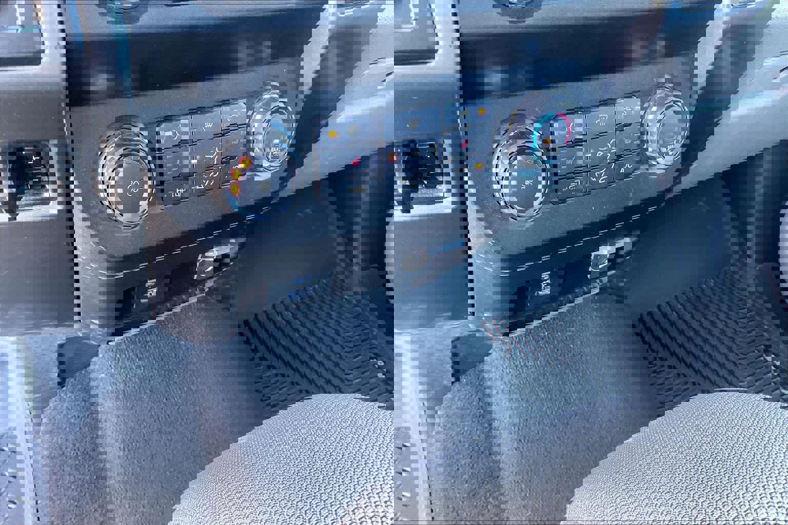 Used 2022 Ford F250 XLT w/ XLT Premium Package image 32