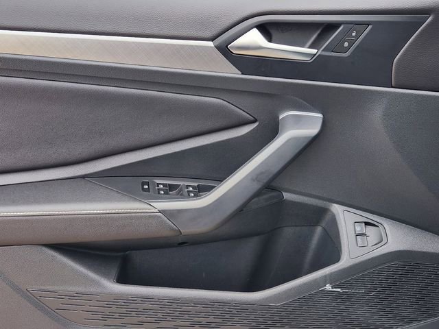 New 2024 Volkswagen Jetta SE image 17