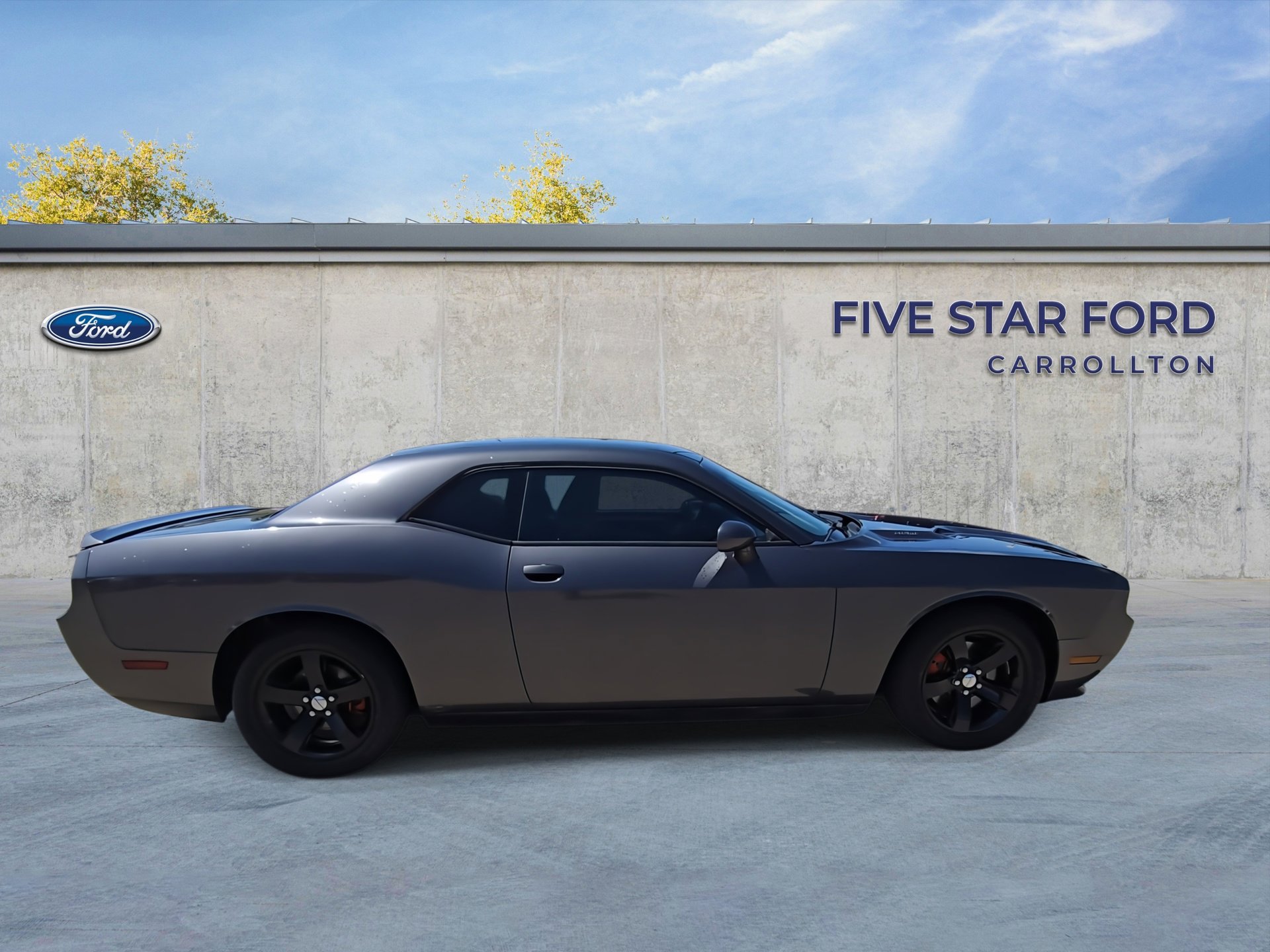 Used 2013 Dodge Challenger R/T Plus image 9