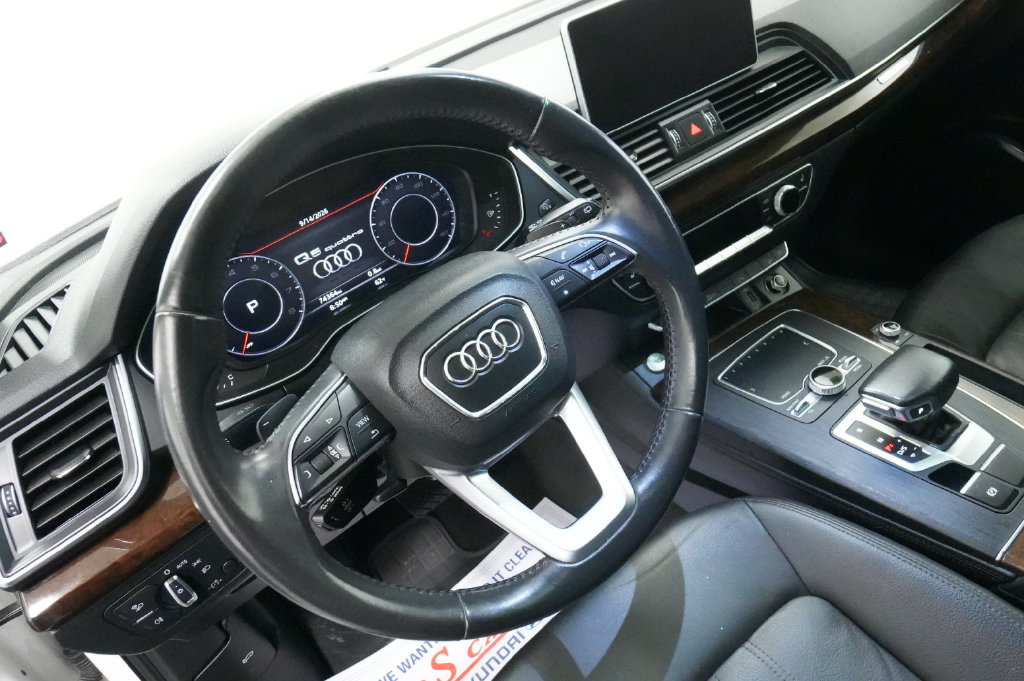 Used 2020 Audi Q5 2.0T Premium Plus w/ Premium Plus Package AWD/4WD image 14