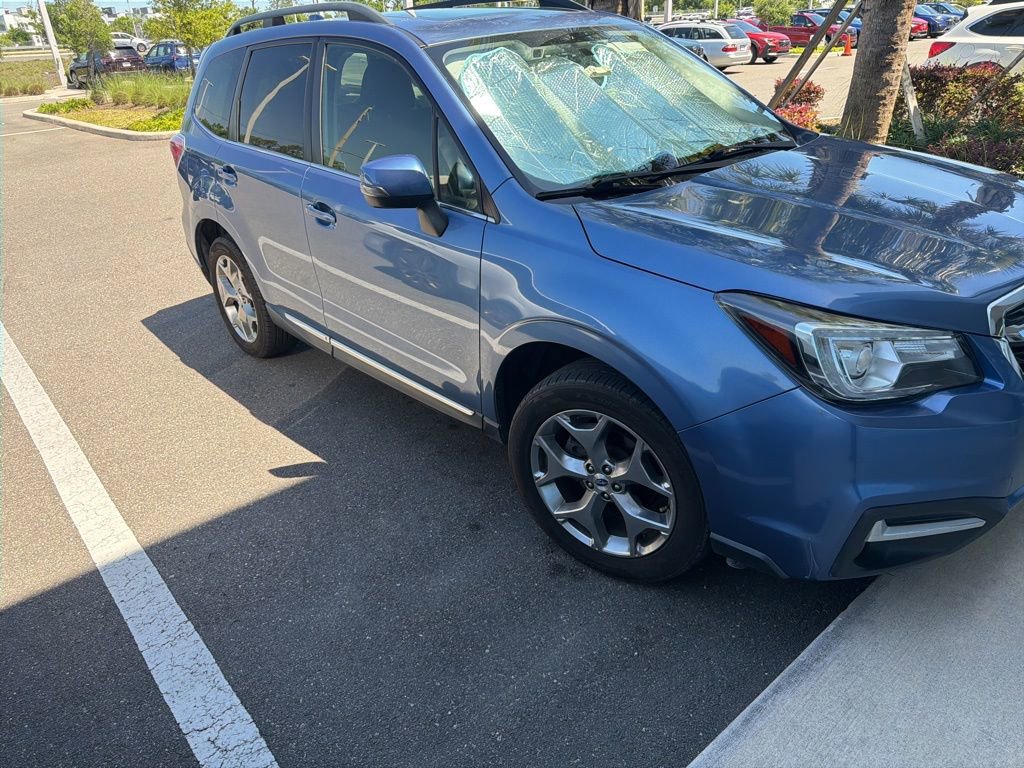 Used 2017 Subaru Forester 2.5i Touring image 3