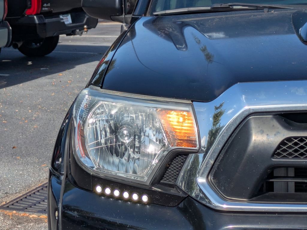 Used 2012 Toyota Tacoma 4x4 Double Cab w/ SR5 Pkg image 11