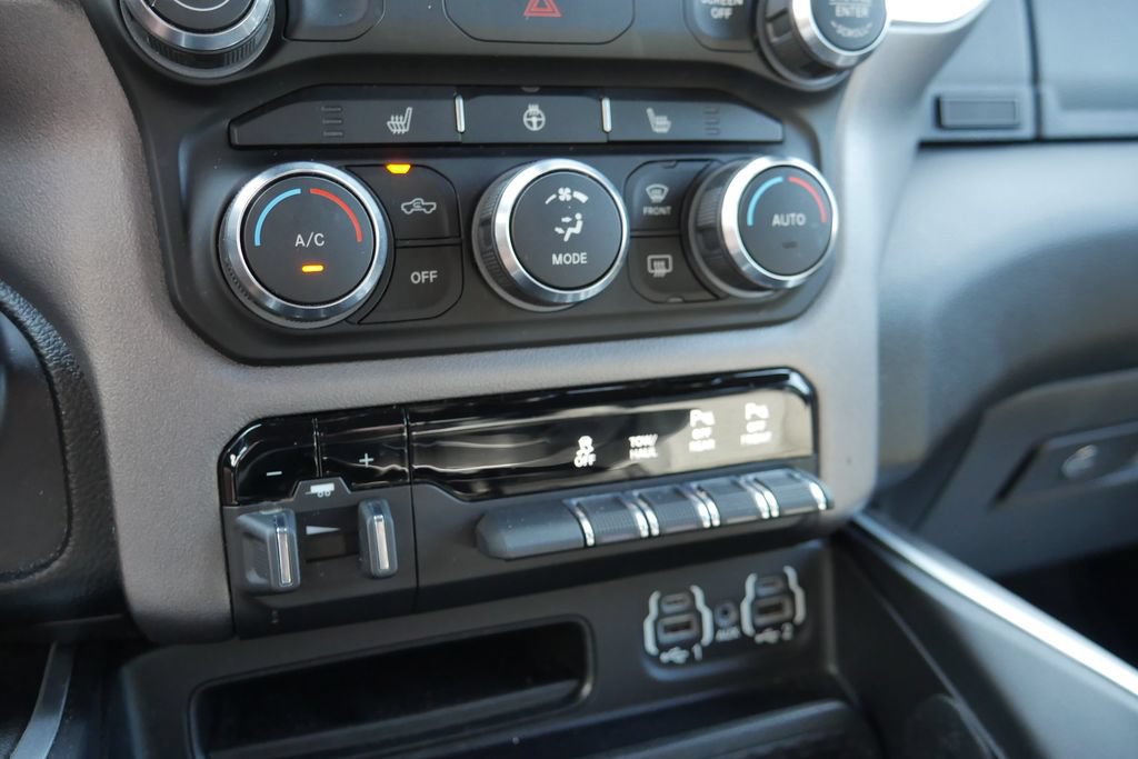 Used 2020 RAM 1500 Big Horn AWD/4WD image 14