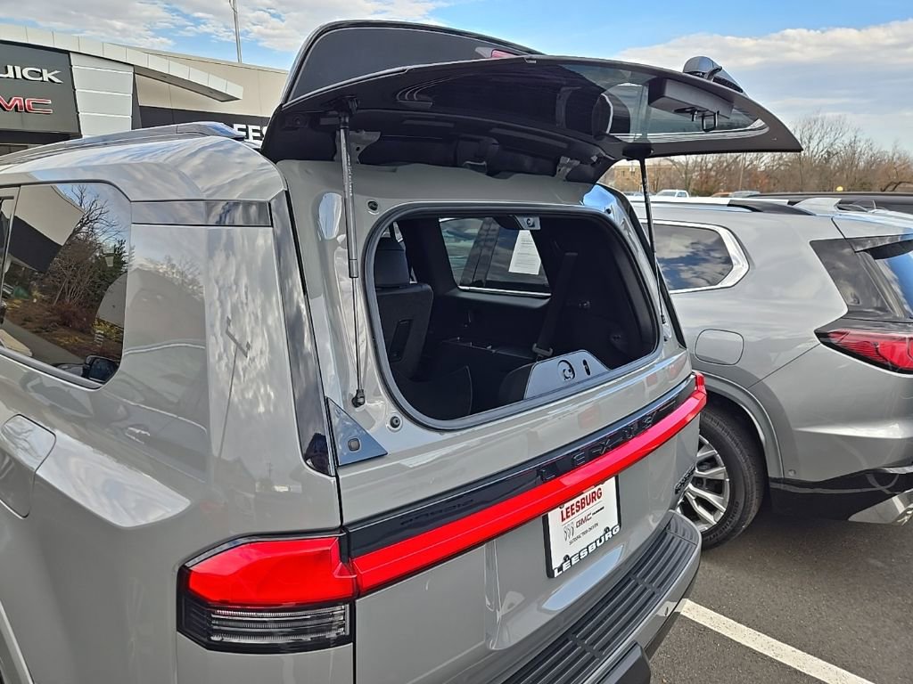 Used 2025 Lexus GX 550 w/ Accessory Package (2T) image 71