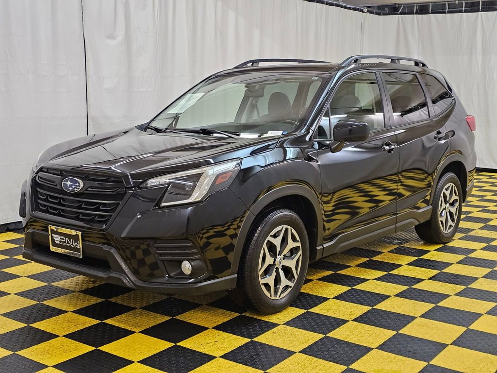 Used 2022 Subaru Forester Premium image 7