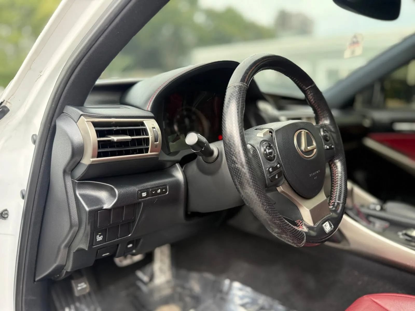 Used 2016 Lexus IS 300 AWD w/ F Sport Package image 18