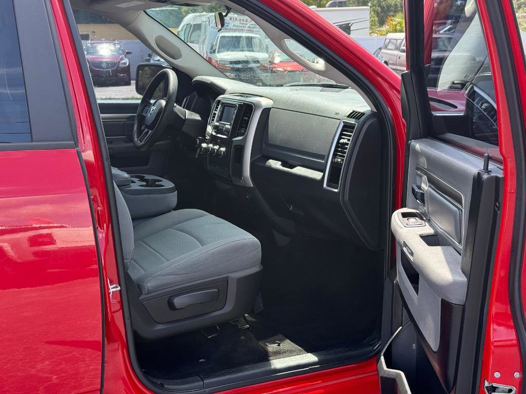 Used 2017 RAM 1500 Classic SLT image 16