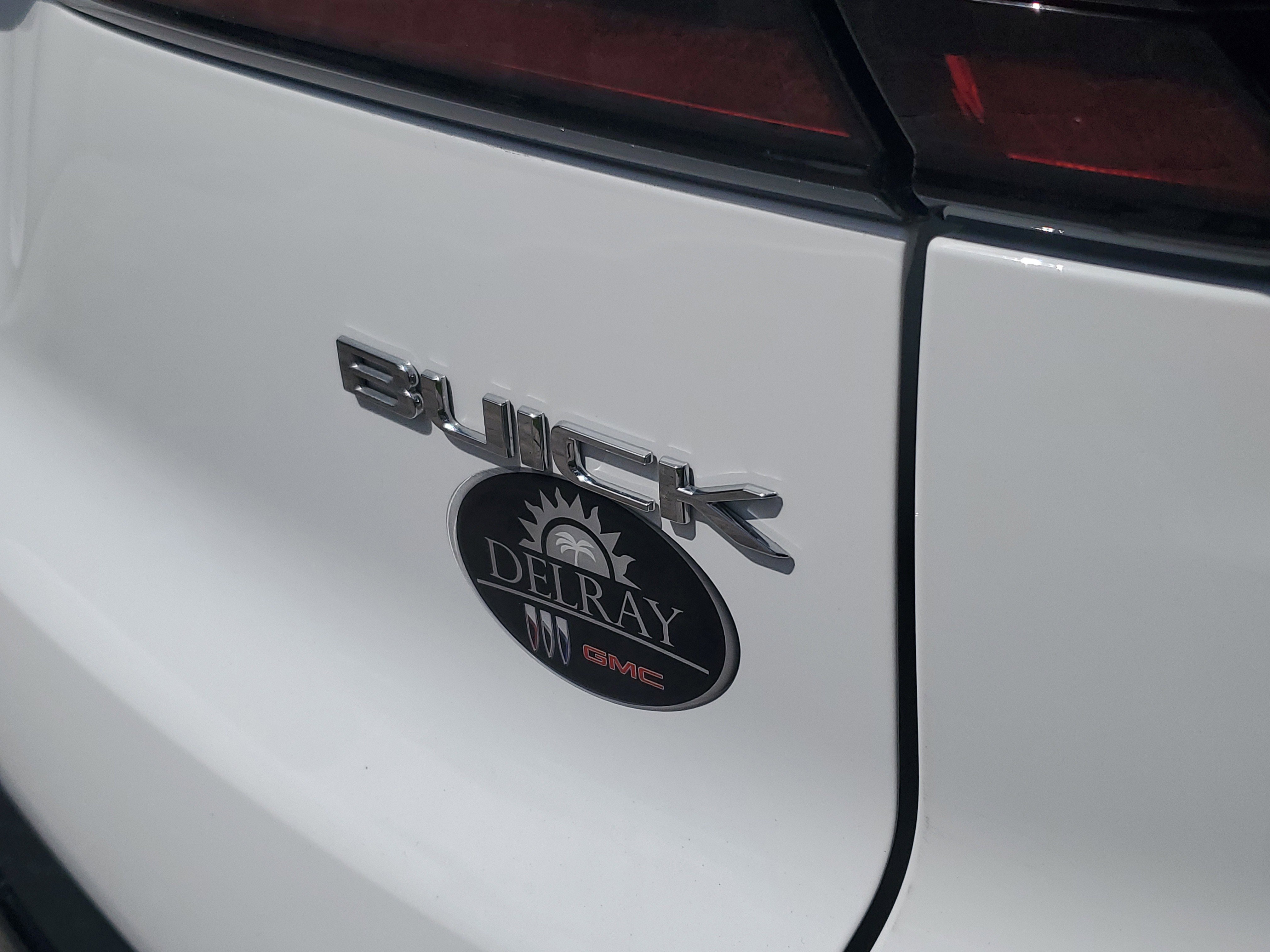 Used 2025 Buick Enclave Sport Touring image 8