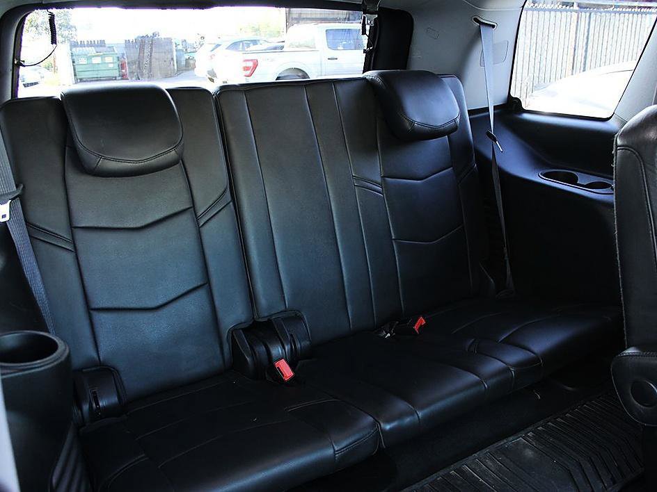 Used 2017 Cadillac Escalade Premium Luxury image 23