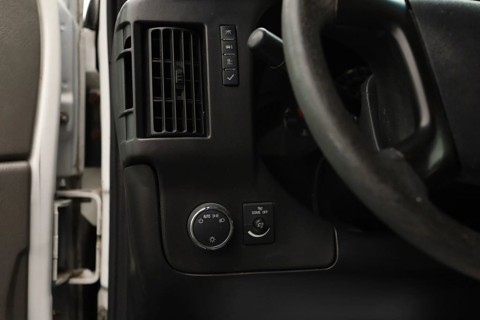 Used 2013 Chevrolet Express 2500 image 14