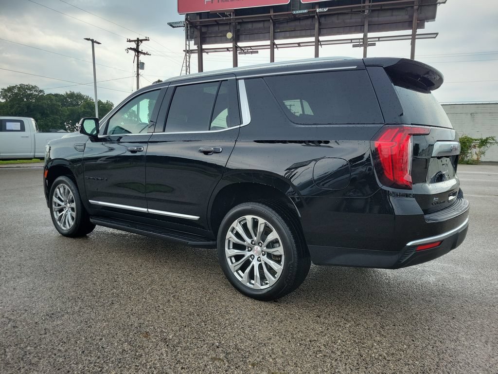 Used 2024 GMC Yukon Denali w/ Advanced Technology Package AWD/4WD image 3