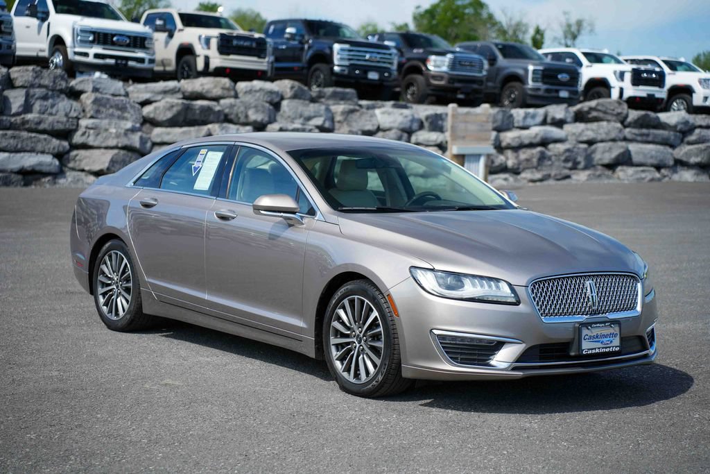 Used 2020 Lincoln MKZ FWD image 3