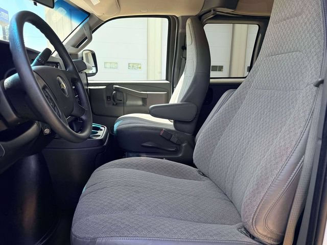 Used 2023 Chevrolet Express 3500 LS RWD image 16