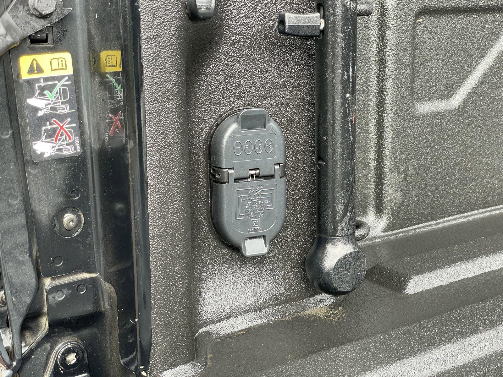 Used 2021 GMC Sierra 2500 Denali w/ Denali Ultimate Package image 50