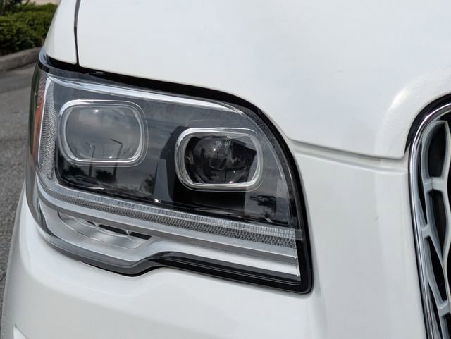 Certified 2023 Lincoln Navigator Reserve RWD image 10