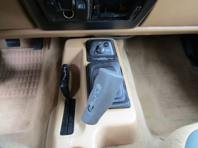 Used 1998 Jeep Wrangler Sahara image 19