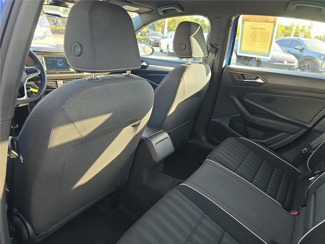 Used 2024 Volkswagen Jetta Sport image 8