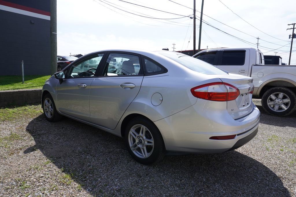Used 2017 Ford Fiesta SE FWD image 5