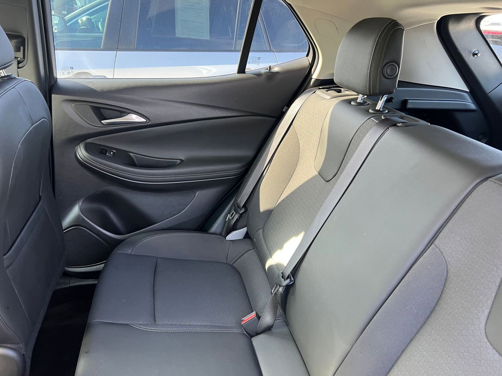 Used 2025 Buick Encore GX Preferred image 37