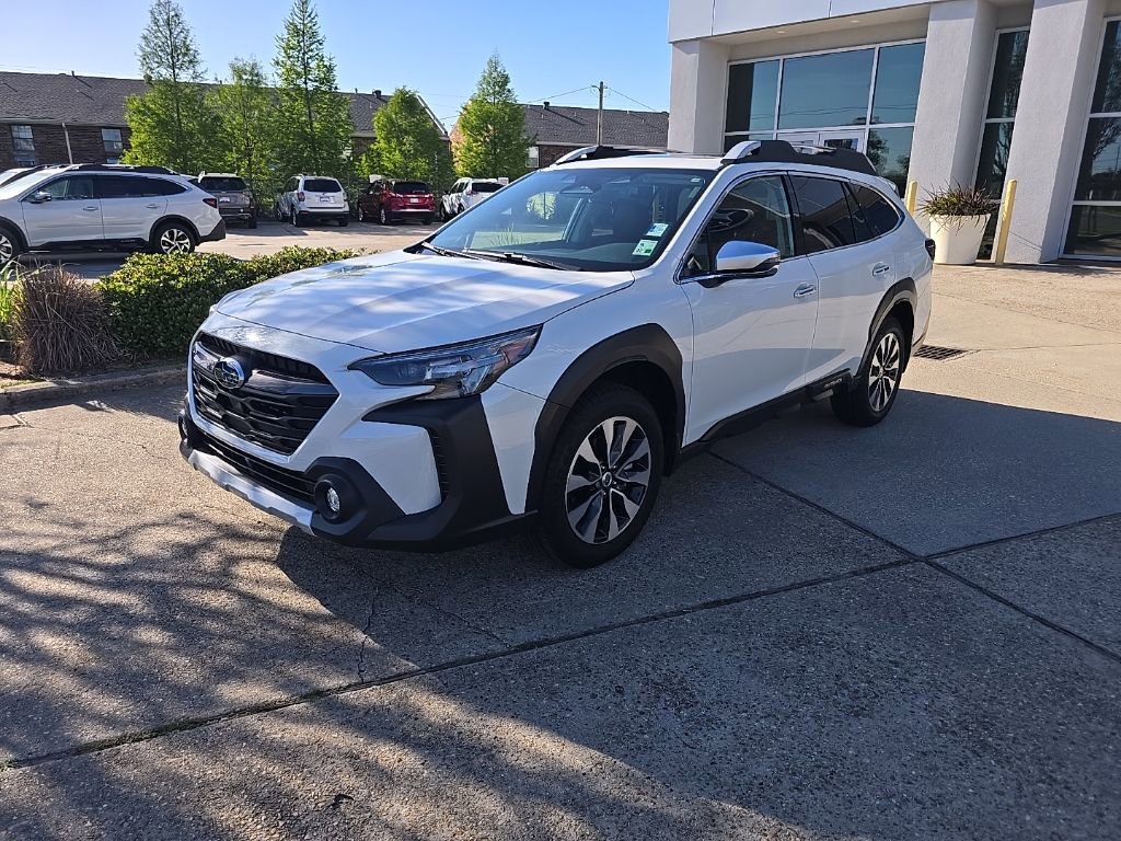 Used 2025 Subaru Outback Touring AWD/4WD image 15