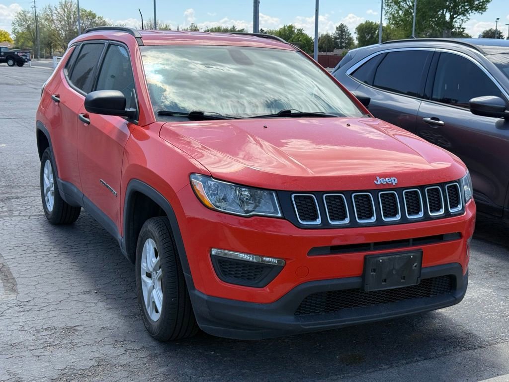 Used 2018 Jeep Compass Sport AWD/4WD image 2