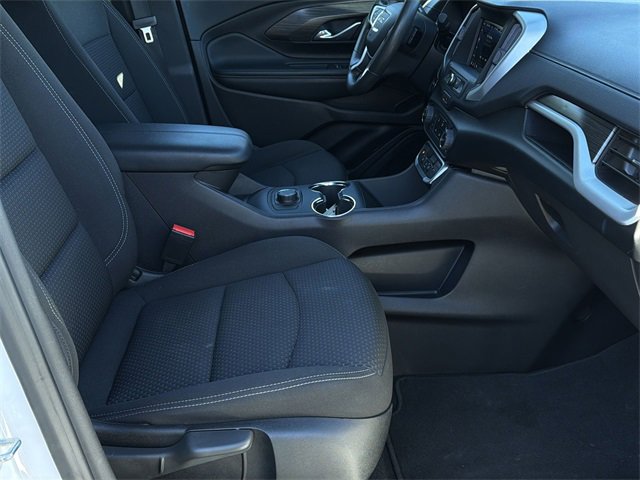 Used 2024 GMC Terrain SLE image 36