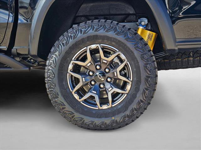 New 2026 Chevrolet Colorado ZR2 w/ Technology Package AWD/4WD image 10