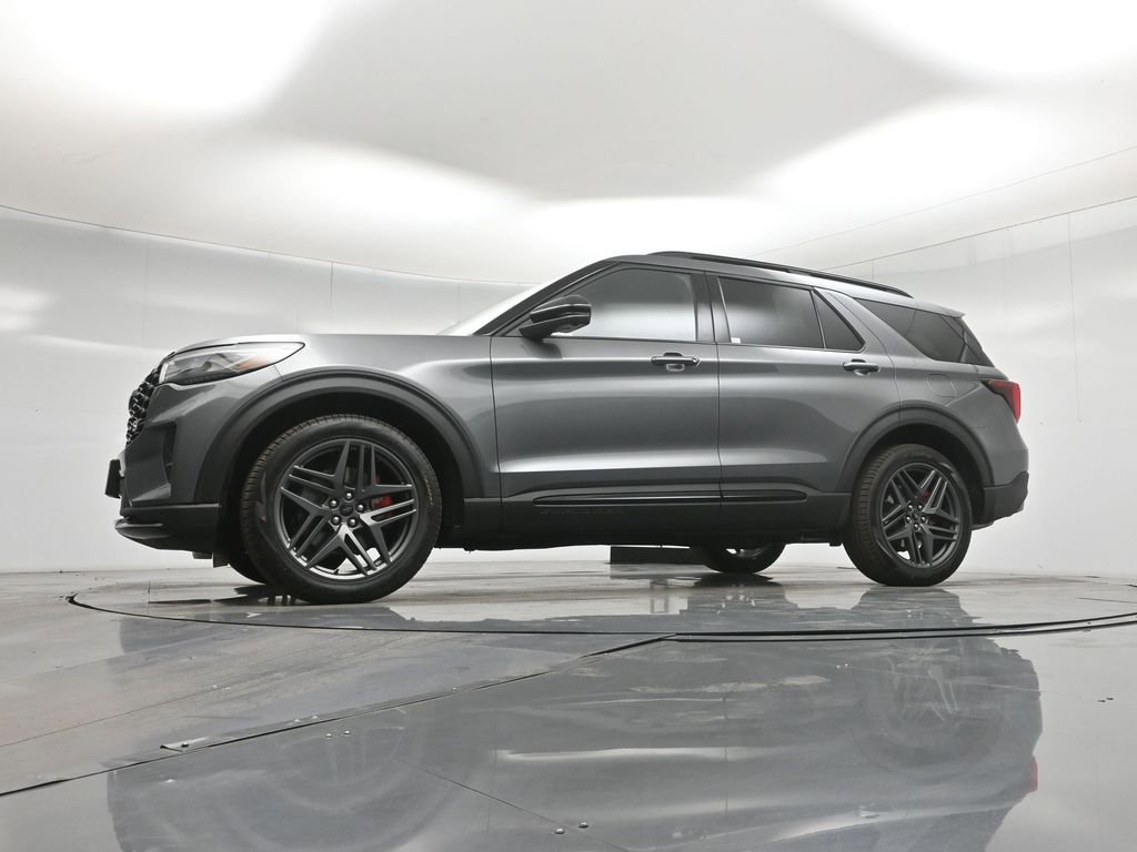 New 2026 Ford Explorer ST w/ Sun And Sound Package AWD/4WD image 7