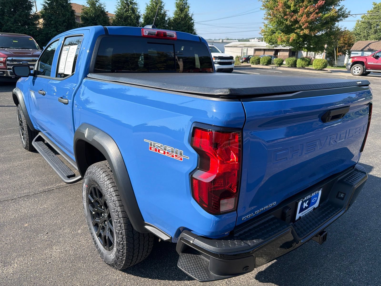 Used 2026 Chevrolet Colorado Trail Boss AWD/4WD image 3