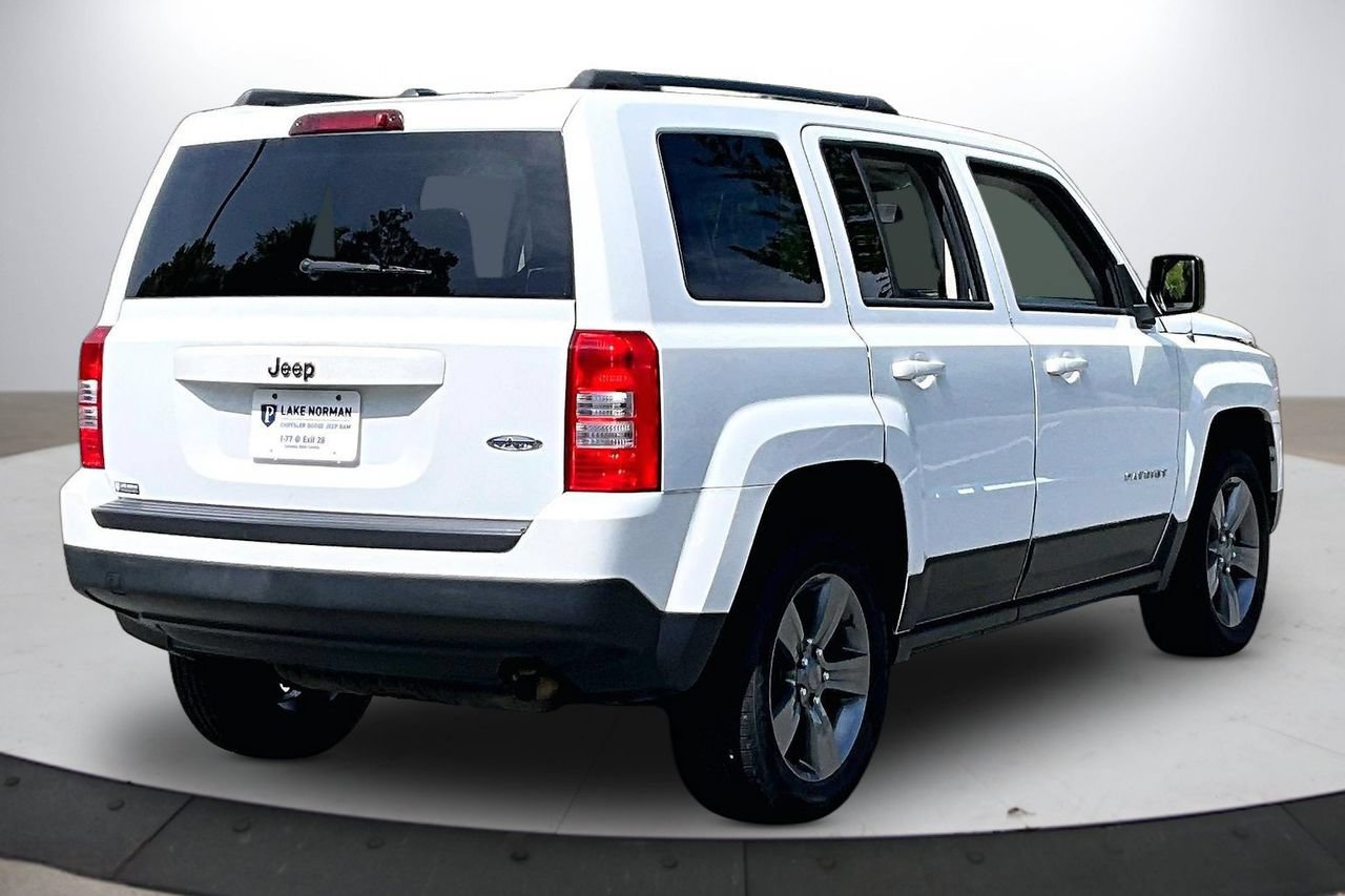 Used 2015 Jeep Patriot High Altitude FWD image 9