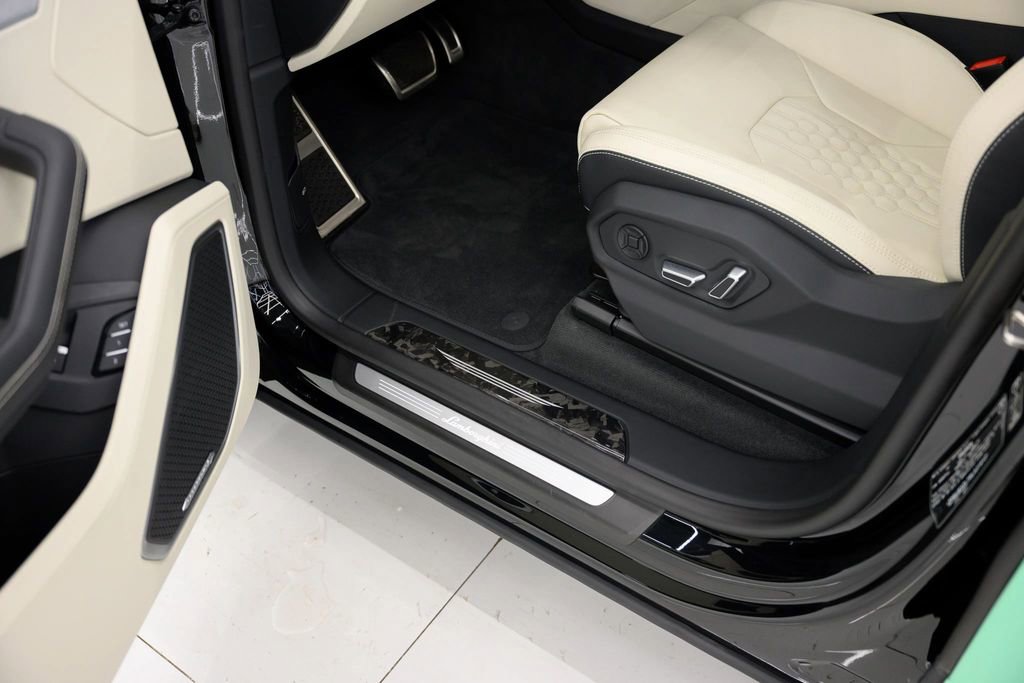Used 2024 Lamborghini Urus S AWD/4WD image 41