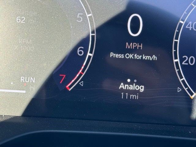 New 2026 Jeep Grand Cherokee Altitude image 11