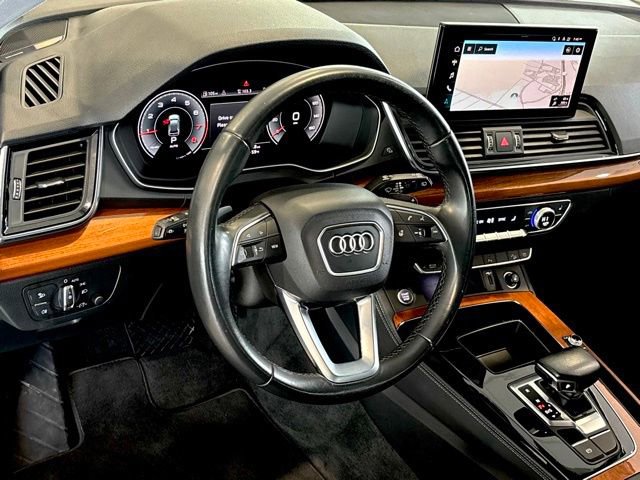 Used 2022 Audi Q5 2.0T Premium Plus w/ Premium Plus Package AWD/4WD image 15
