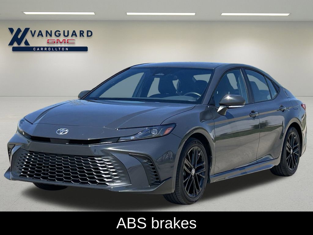 Used 2025 Toyota Camry SE image 5