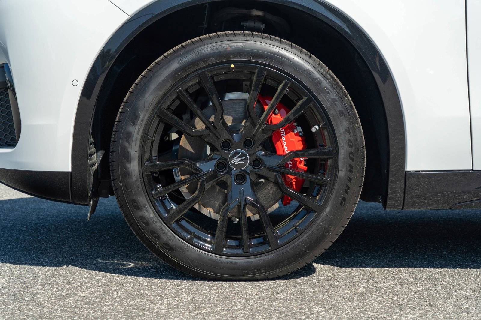 New 2025 Maserati Grecale Modena image 9
