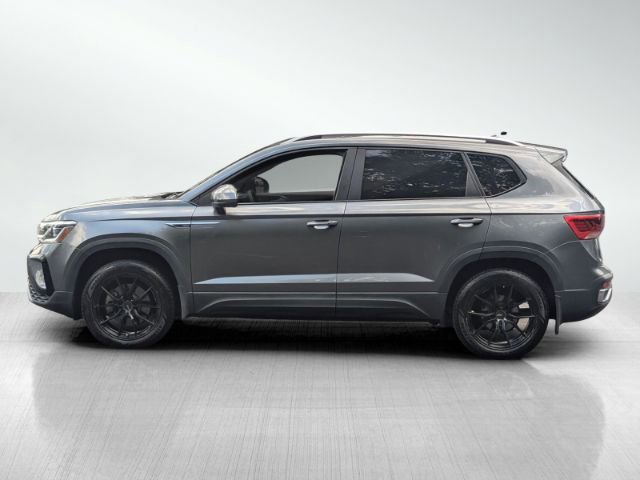 Used 2022 Volkswagen Taos SEL w/ Panoramic Sunroof Package image 7