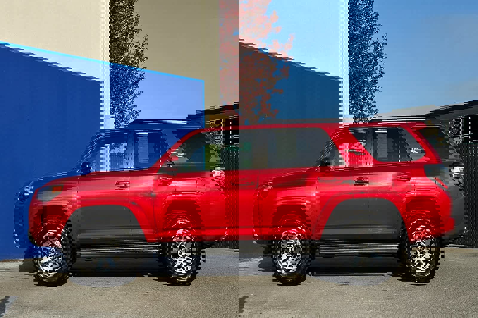 Used 2024 Toyota 4Runner TRD Off-Road image 6