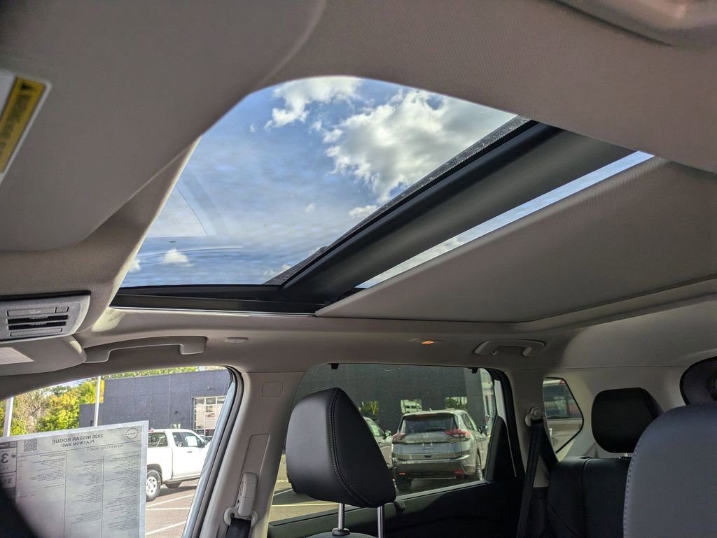 New 2026 Nissan Rogue Platinum w/ Platinum Premium Package image 17